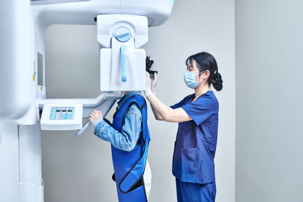 Best Emergency Dentist for Knocked-Out Tooth in Glencoe, IL