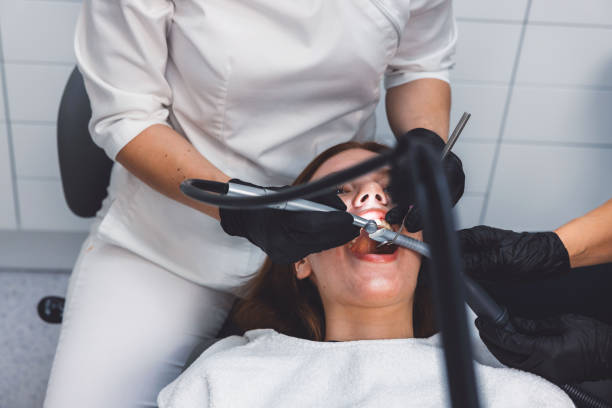 Best Emergency Root Canal Treatment in Glencoe, IL